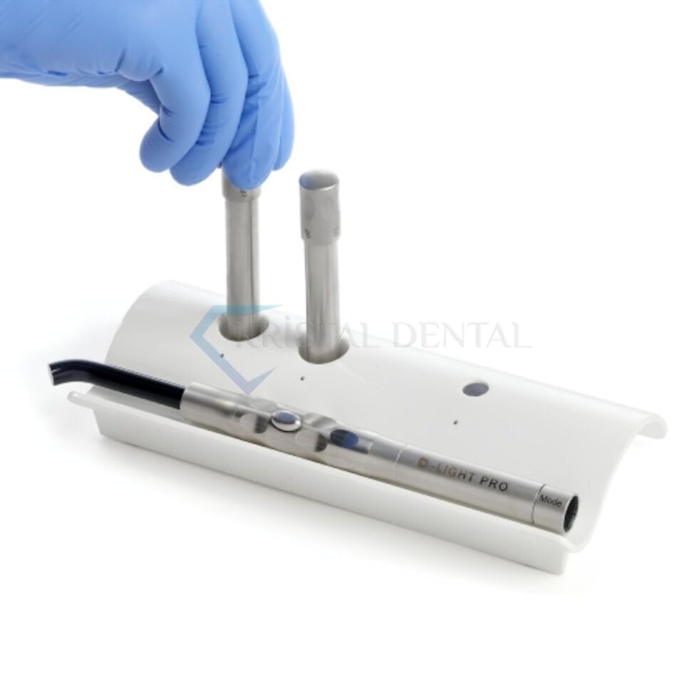 GC D-Light Pro Polimerizasyon Cihazı + Çürük Tespit